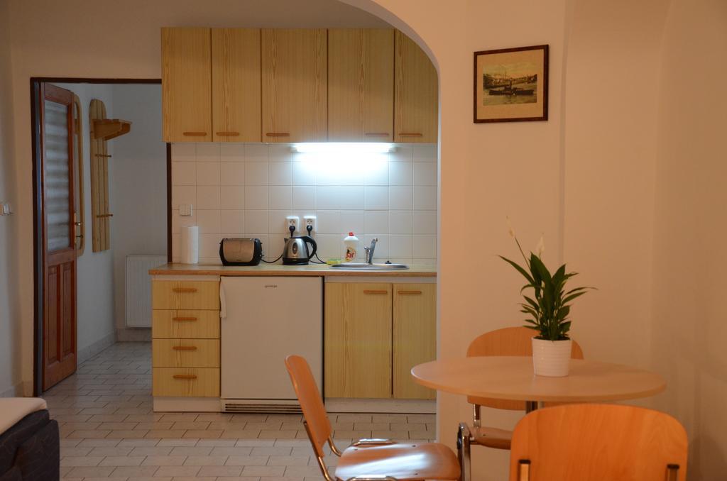 Apartments Karlin Прага Номер фото
