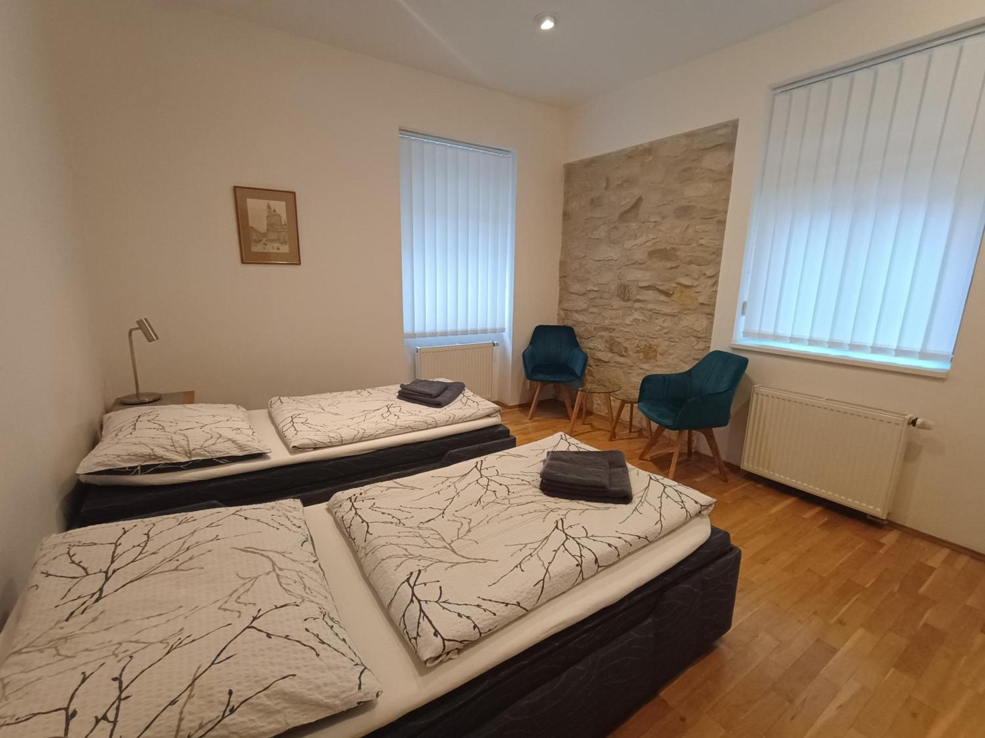 Apartments Karlin Прага Экстерьер фото