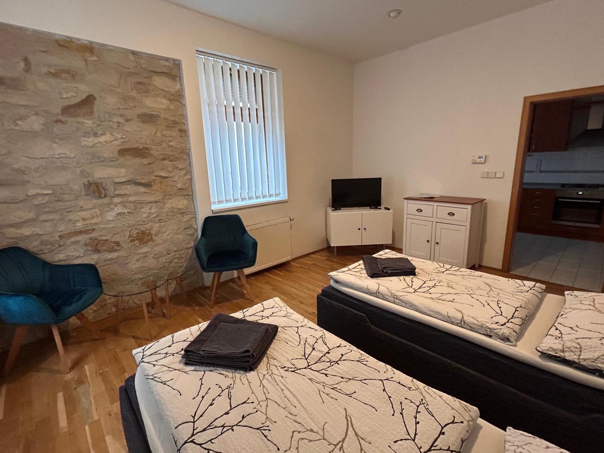 Apartments Karlin Прага Экстерьер фото